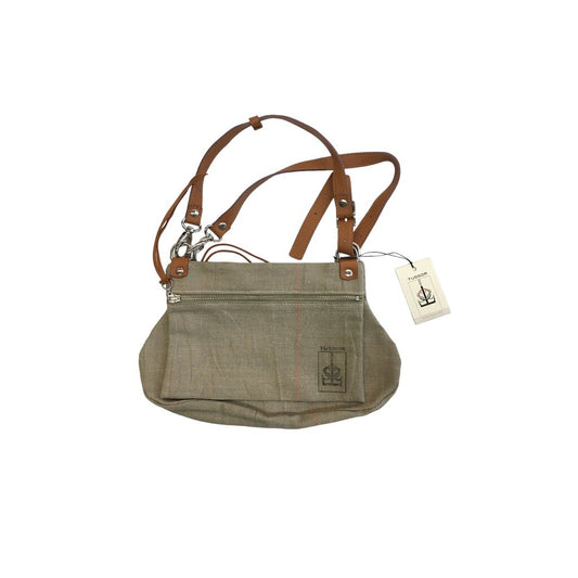 Purse (Tan) NWT, Gear
