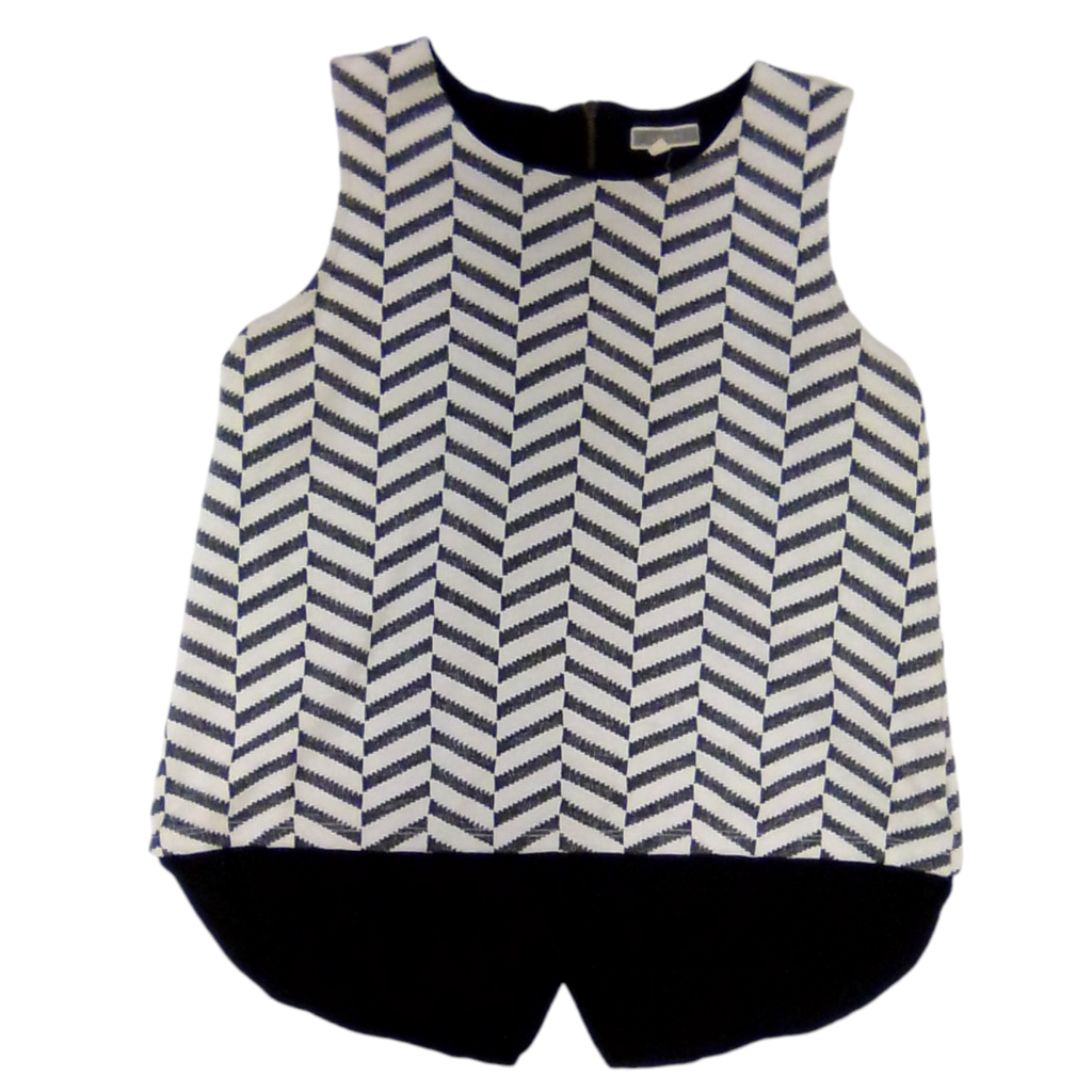 Shirt: Black/white/patter, Womens, Size: M