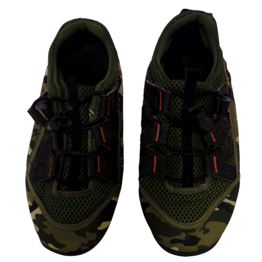 Camo Water Shoes, Boy, Size: 5