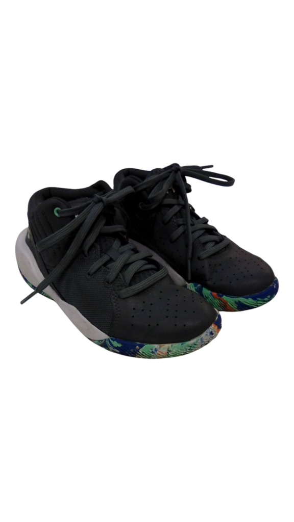 Shoes: Gray, Kids, Size: 2.5