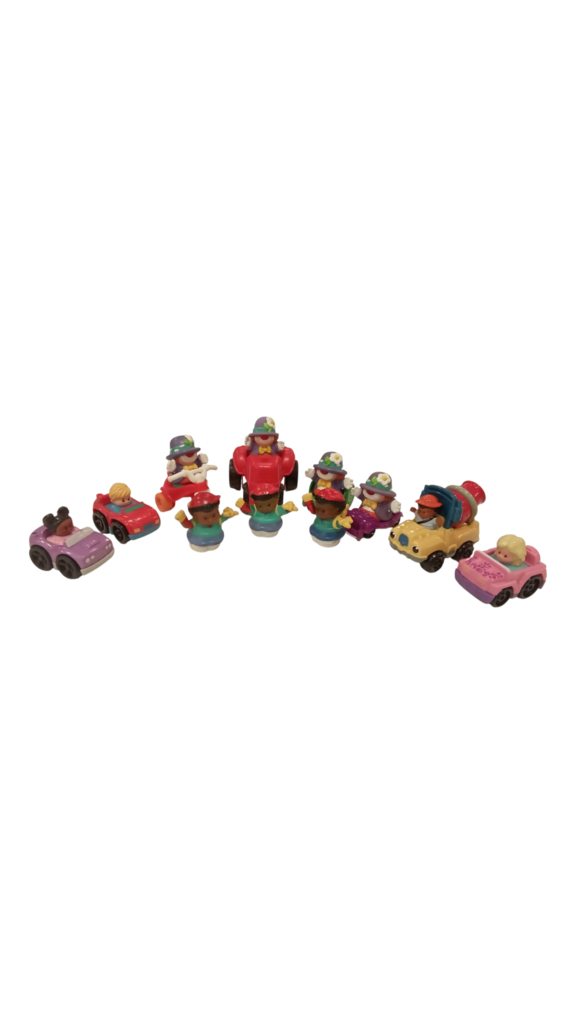 11 piece toy set