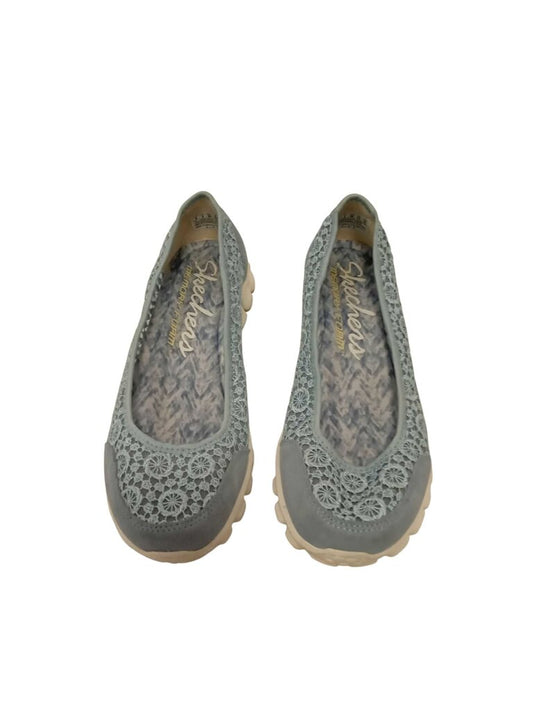 Slip On Lace