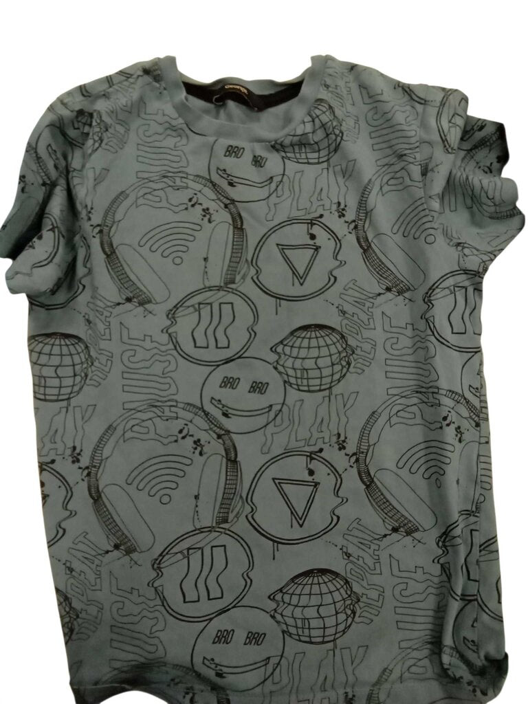T shirt with Logos