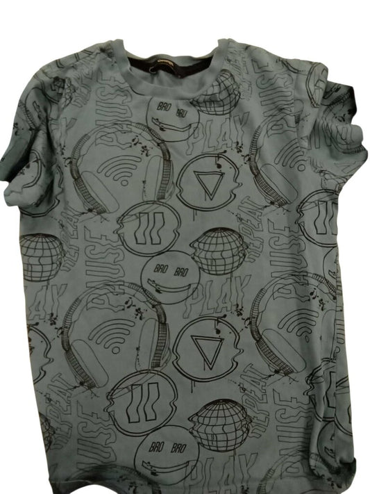 T shirt with Logos
