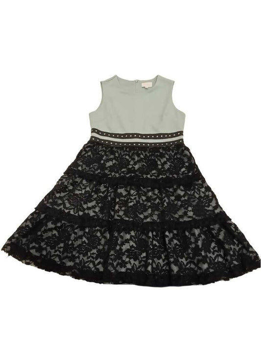 Lace dress