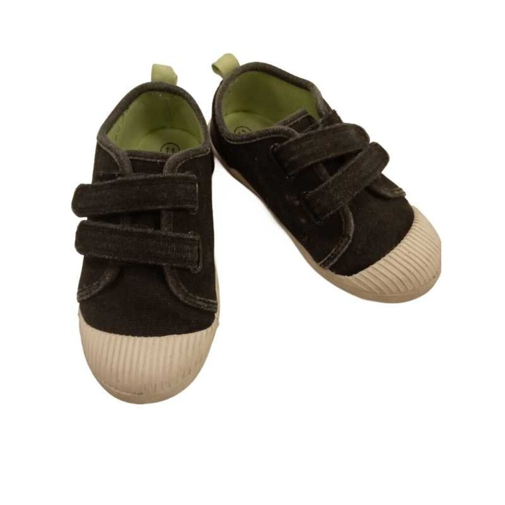 Shoes: Canvas Velcro