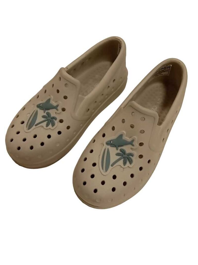 shark croc style slip on shoes