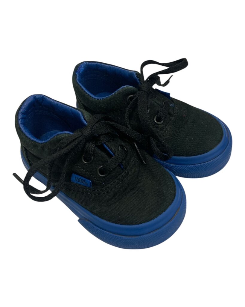 Shoes: Lace up Blue accents